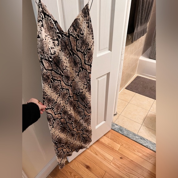 Cami NYC neutral midi snakeskin slip dress. Size Small - Picture 3 of 3